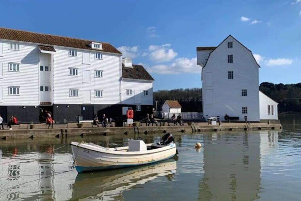 Riverside Haven In Woodbridge Dış mekan fotoğraf